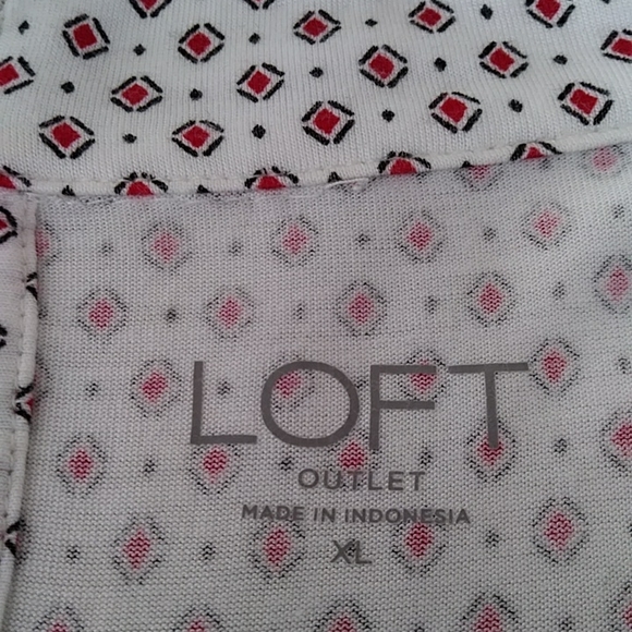 Loft Outlet Pleated Rayon Blouse XL Red White - Picture 2 of 11